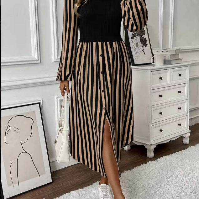Robe rayée pour femmes avec haut ajusté et patte de boutonnage Levoire