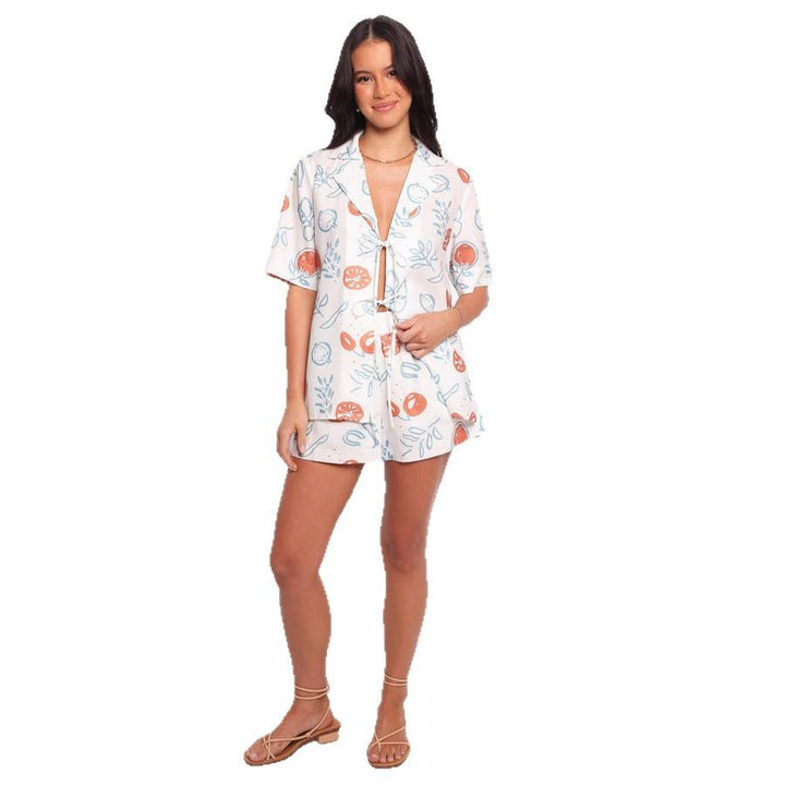 Ensemble décontracté pour femmes avec blouse courte et shorts au design fruité Levoire
