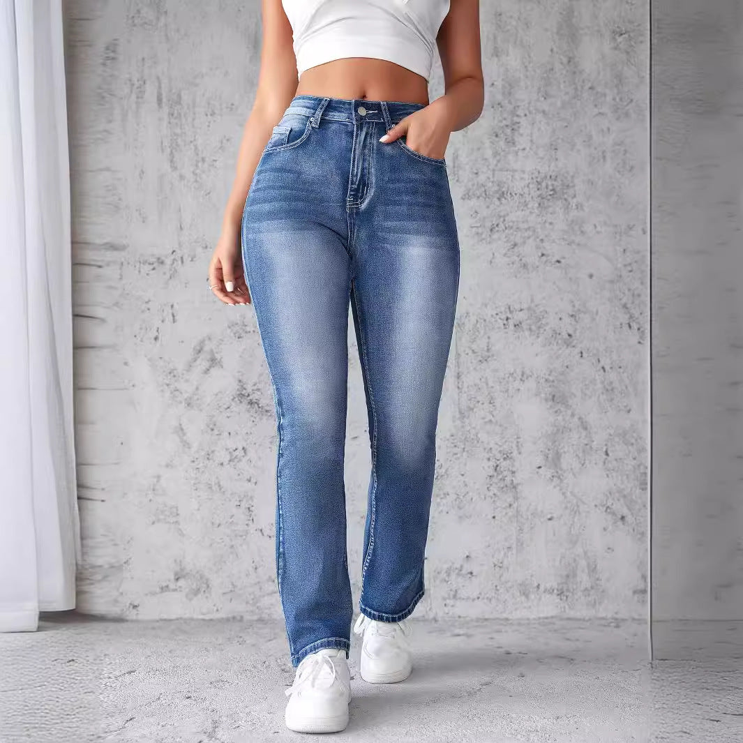 Jeans pour femmes taille haute avec coupe évasée Levoire
