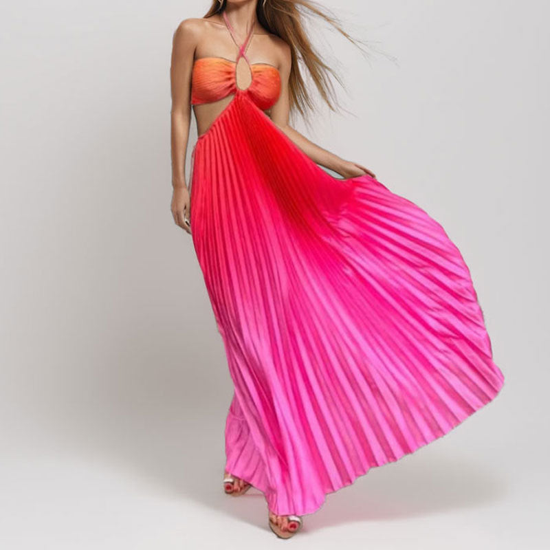 Robe maxi plissée élégante pour femme avec décolleté plongeant et détails découpés Levoire
