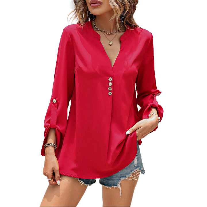 Blouse pour femmes avec des détails de bouton élégants et un col en V stylé Levoire