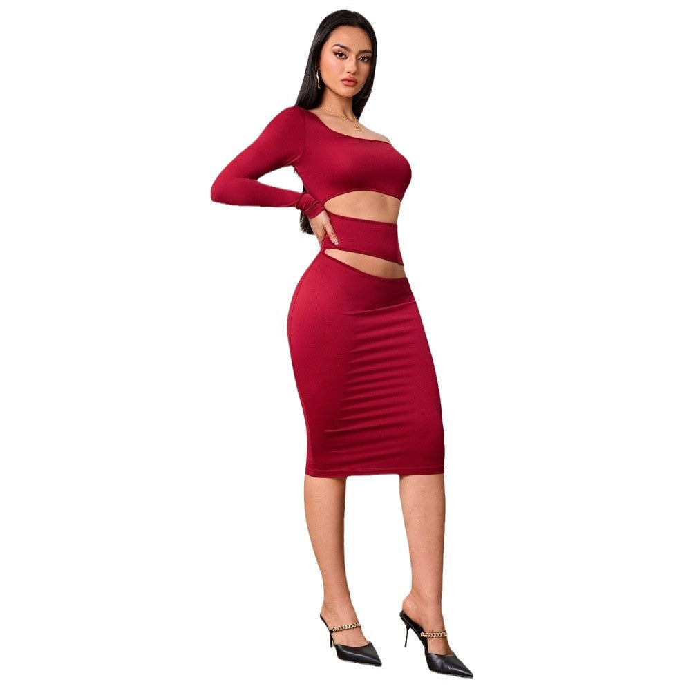 Robe midi découpée ajustée pour femme avec design asymétrique et manches longues Levoire
