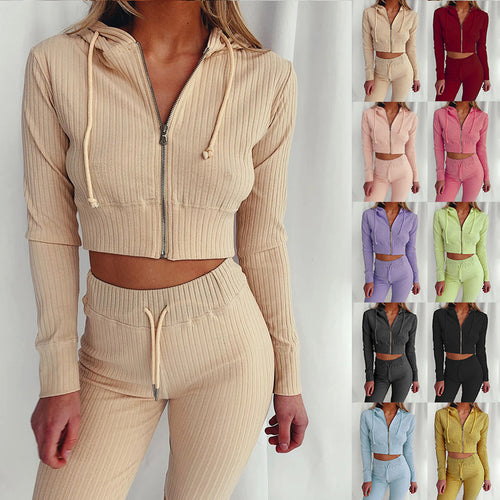 Ensemble de hoodie court sportif pour femmes avec un design en fines côtes et un grand confort de port Levoire