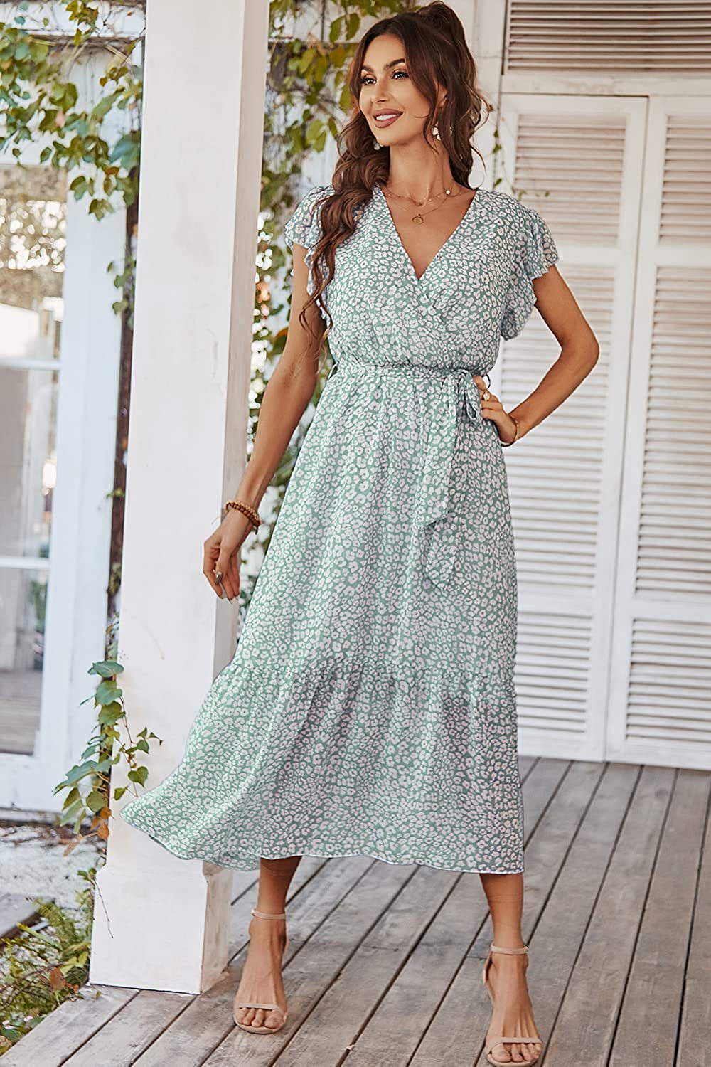 Robe maxi pour femmes avec décolleté en V profond et jupe évasée Levoire