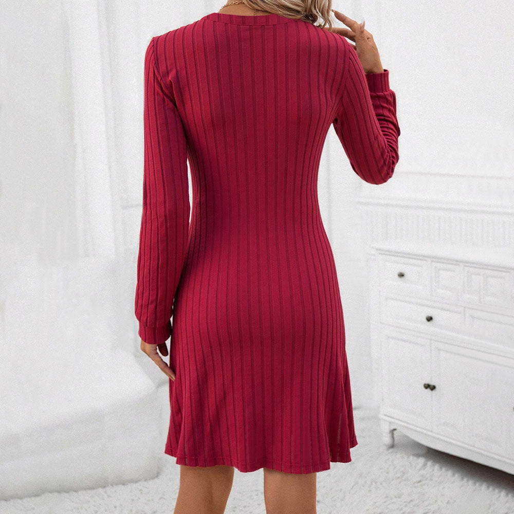 Robe tricotée pour femmes avec décolleté en V et manches longues Levoire