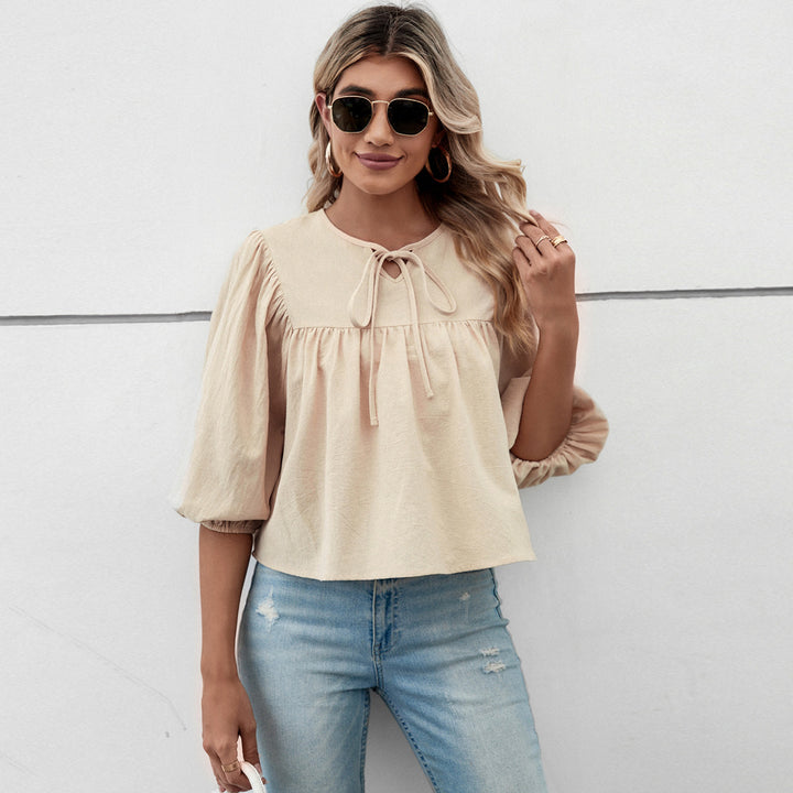 Blouse pour femmes avec des manches larges et un nœud ludique Levoire