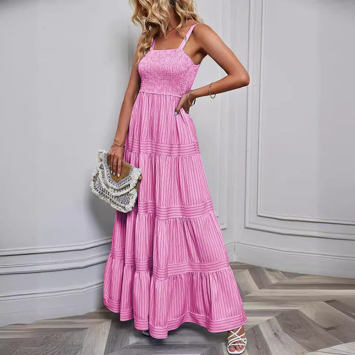 Robe plissée maximaliste pour femmes avec dessus élastique et jupe volumineuse Levoire