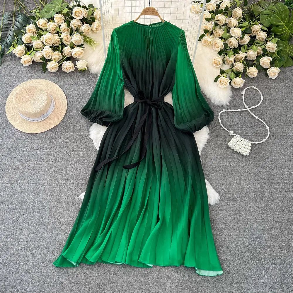 Levoire | Robe plissée en A avec dégradé mi-long Vert Taille libre