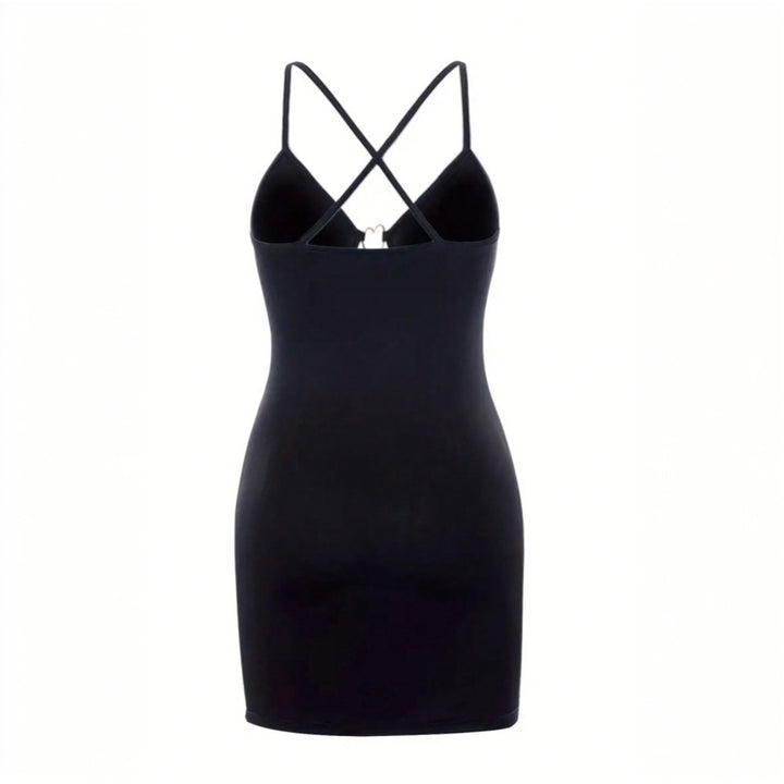 Robe mini ludique pour femmes avec des découpes en forme de cœur et des bretelles délicates Levoire