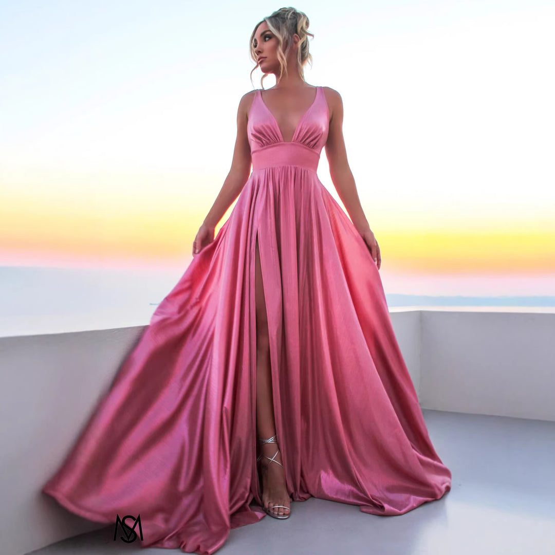 Robe maxi glamour pour femmes avec décolleté en V profond et fente Levoire