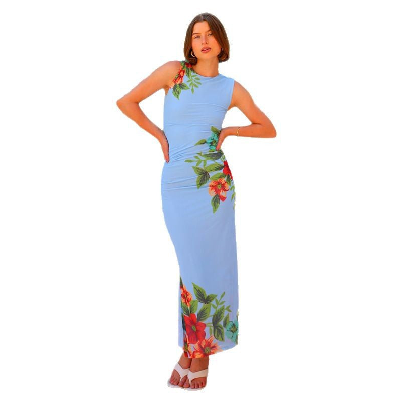 Robe maxi florale pour femmes avec coupe ajustée et élégant décolleté froncé Levoire