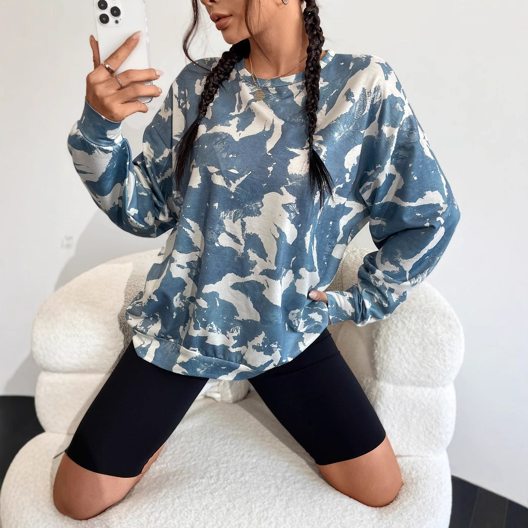 Sweatshirt décontracté pour femmes avec un motif camouflage moderne et une coupe oversize Levoire