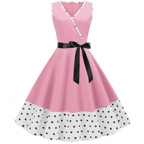 Robe évasée pour femme au style vintage avec un décolleté en V profond et une élégante ceinture à la taille Levoire