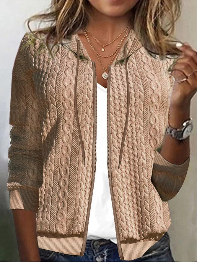 Cardigan féminin avec motif en fine câble et capuche Levoire