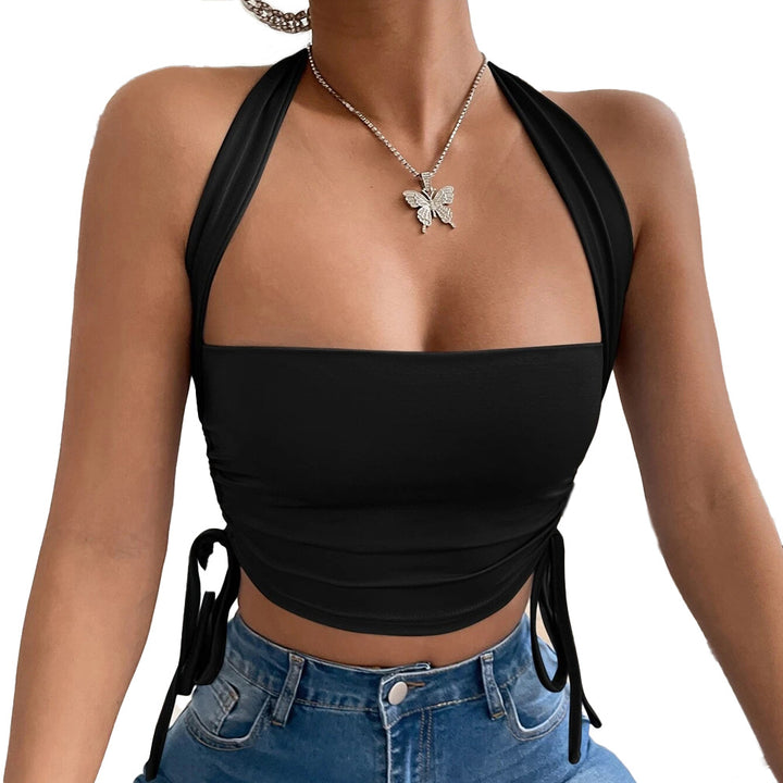 Top court pour femmes avec un design wrap tendance et des liens ludiques Levoire