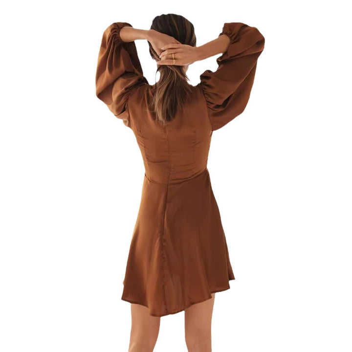 Robe mini romantique pour femmes avec décolleté en V profond et manches volumineuses Levoire