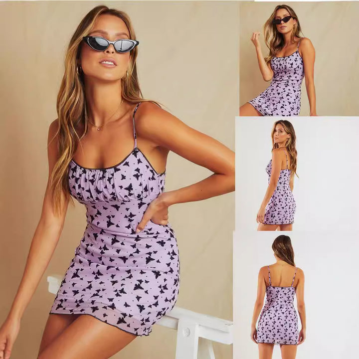 Robe courte pour femmes avec de délicates petites ailes et des détails froncés Levoire