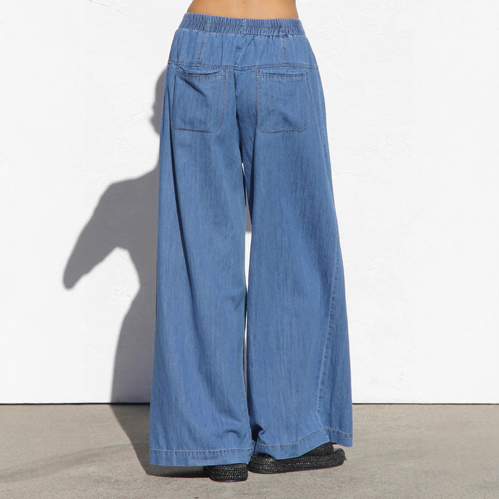 Pantalon en denim large pour femmes avec taille élastique et détails de boutons Levoire
