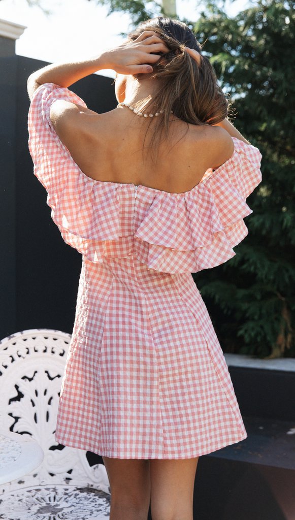 Robe d'été femme à épaules dénudées avec volants et joli motif à carreaux Levoire