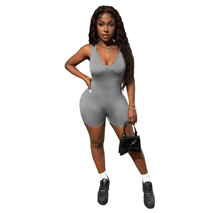 Combinaison sportive femme avec décolleté en V profond et coupe ajustée Levoire