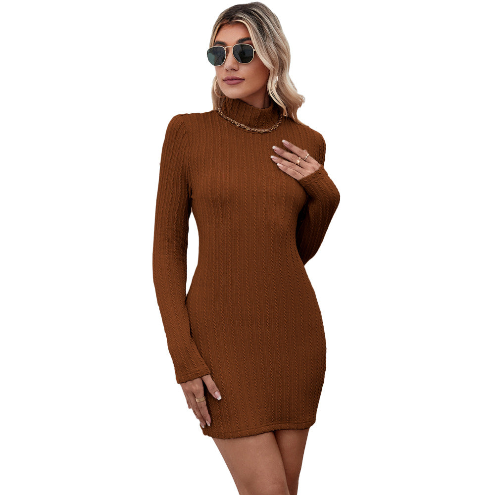 Robe ajustée à manches longues pour femmes avec col montant et structure côtelée Levoire