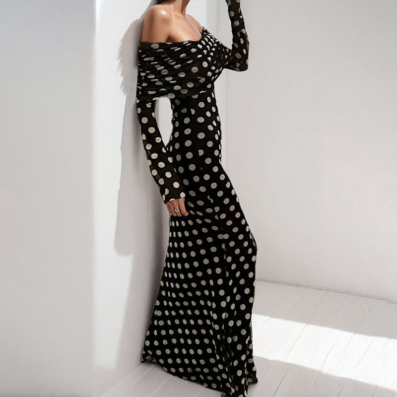 Robe maxi élégante pour femmes avec design sans épaules et motif à pois à la mode Levoire