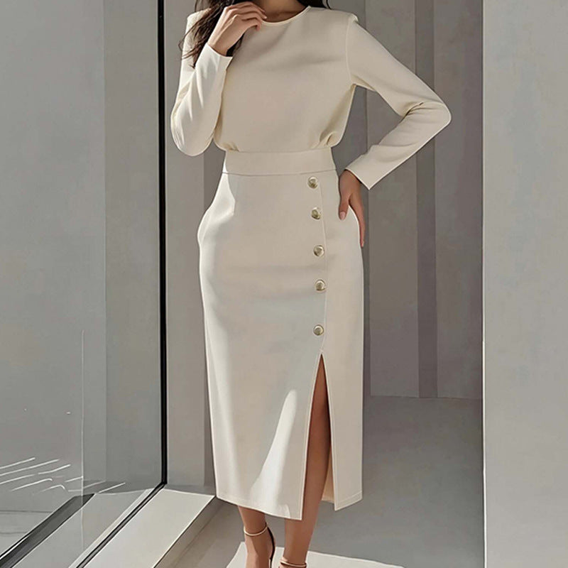 Robe Midi Élégante pour Femmes avec Détail de Bouton et Fente Latérale Levoire