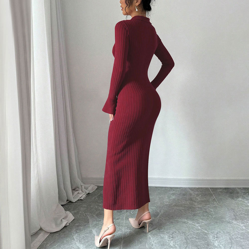 Robe à manches longues pour femmes avec design en rib près du corps et col chic Levoire
