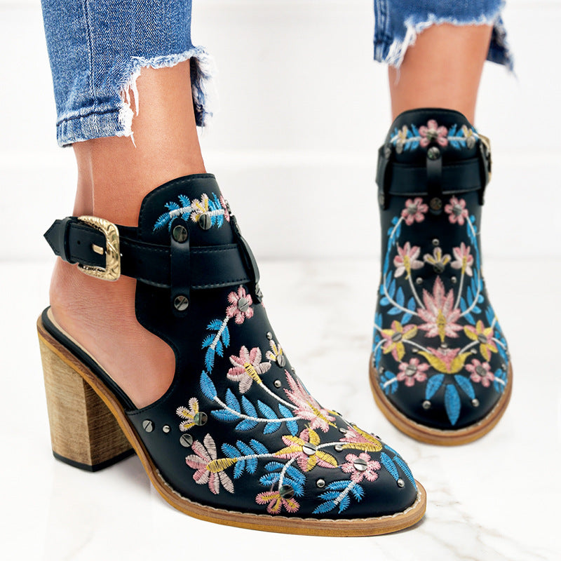 Levoire | Chaussures avec Broderie Élégante et Confort Optimal pour Femmes Noir