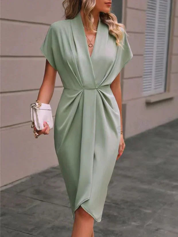 Levoire | Noir Midi Robe Croisée Blanc vert (encore 2 en stock)