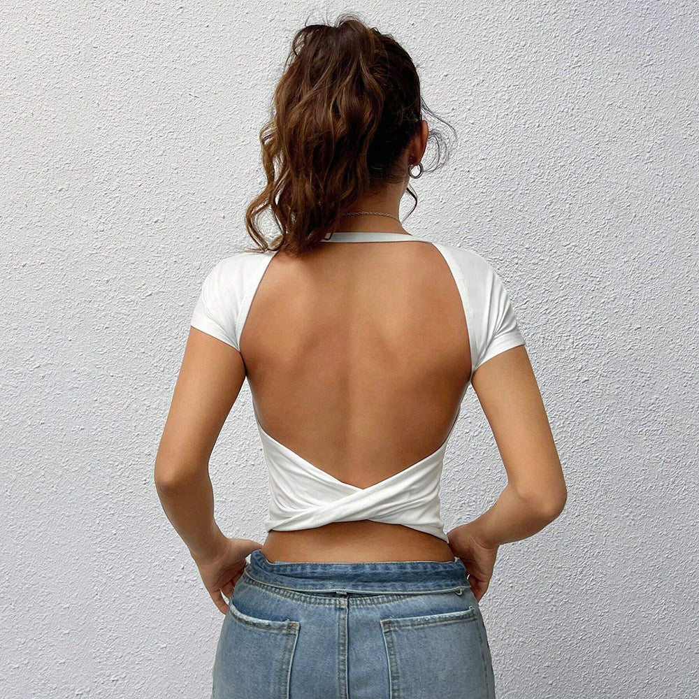 T-shirt basique à manches courtes pour femmes avec une coupe près du corps Levoire