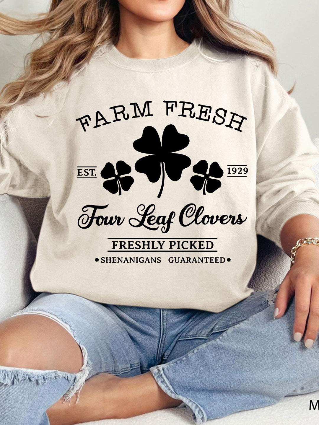 Sweat-shirt de loisirs pour femmes avec motif de trèfle inspiré du vintage et coupe confortable Levoire