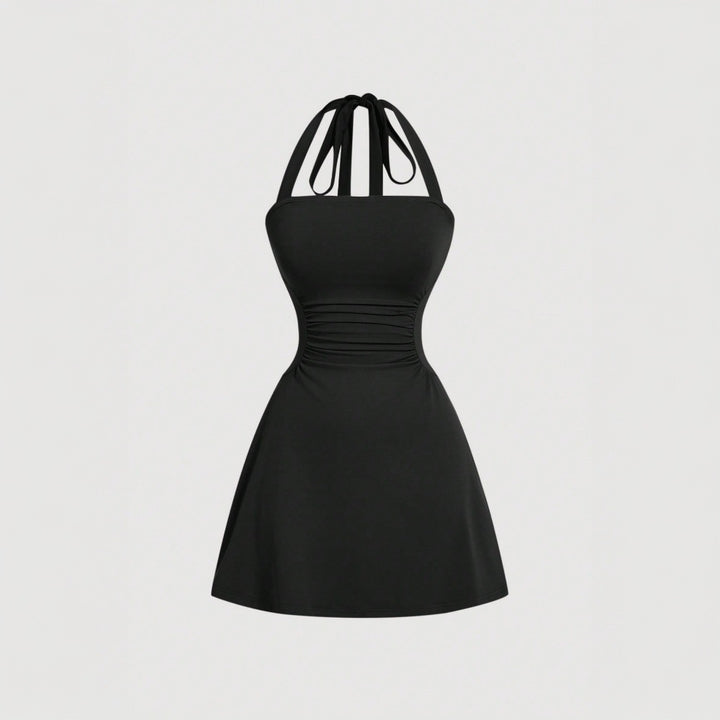 Robe halter pour femmes avec drapé flatteur pour la silhouette et design de laçage arrière élégant Levoire