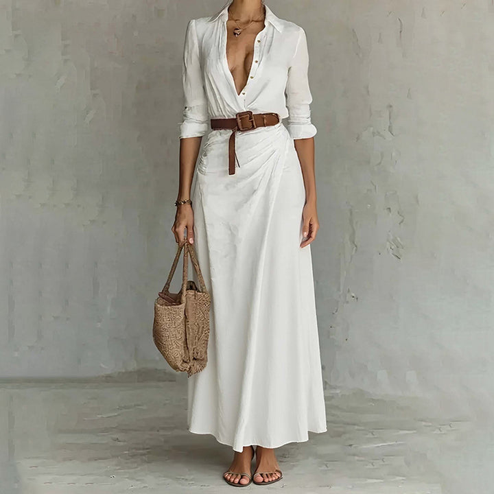 Robe maxi pour femmes avec décolleté en V profond et détails définissant la taille Levoire