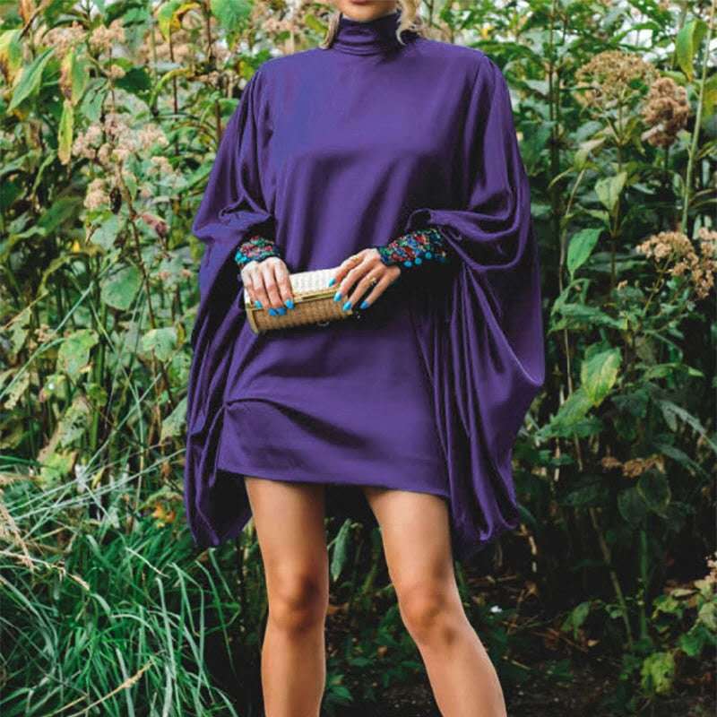 Robe fourreau femme avec une coupe oversized innovante et des manches décoratives Levoire