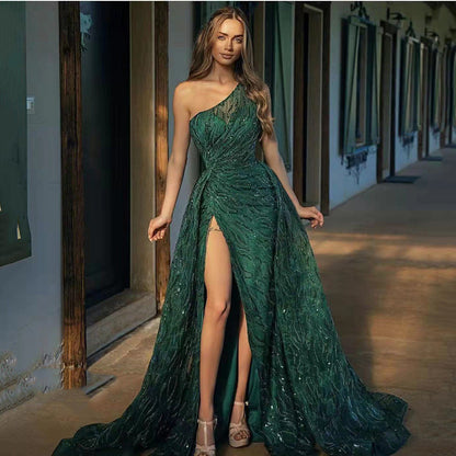 Levoire | Tenue de soirée à bretelles spaghetti avec des paillettes glamour Vert