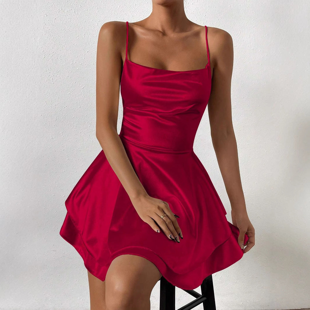 Robe de loisir pour femmes avec une conception de bretelles délicates et une jupe évasée Levoire