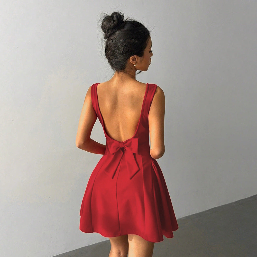 Robe femme avec coupe ajustée et décolleté carré élégant Levoire