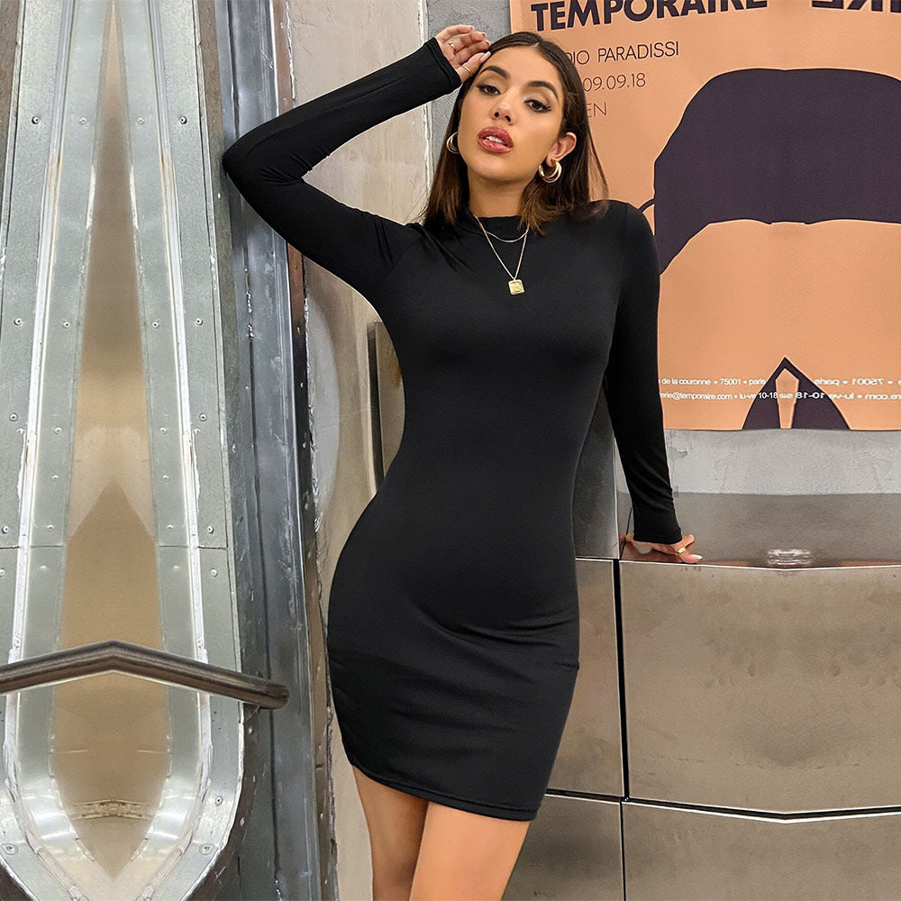 Robe mini ajustée pour femme avec col haut et manches longues Levoire