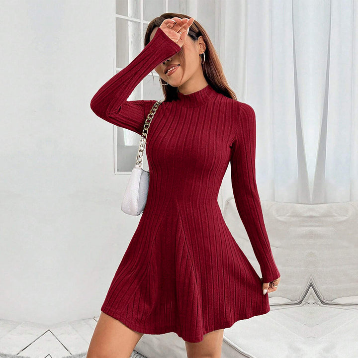 Robe tricotée pour femmes avec col montant élégant et coupe flatteuse Levoire
