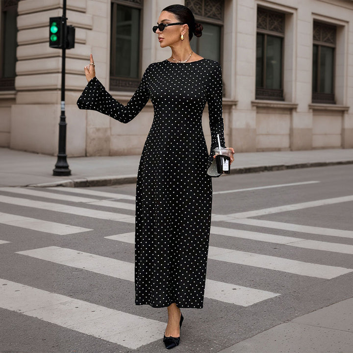 Robe maxi femme avec un design à pois à la mode et des manches élégantes Levoire
