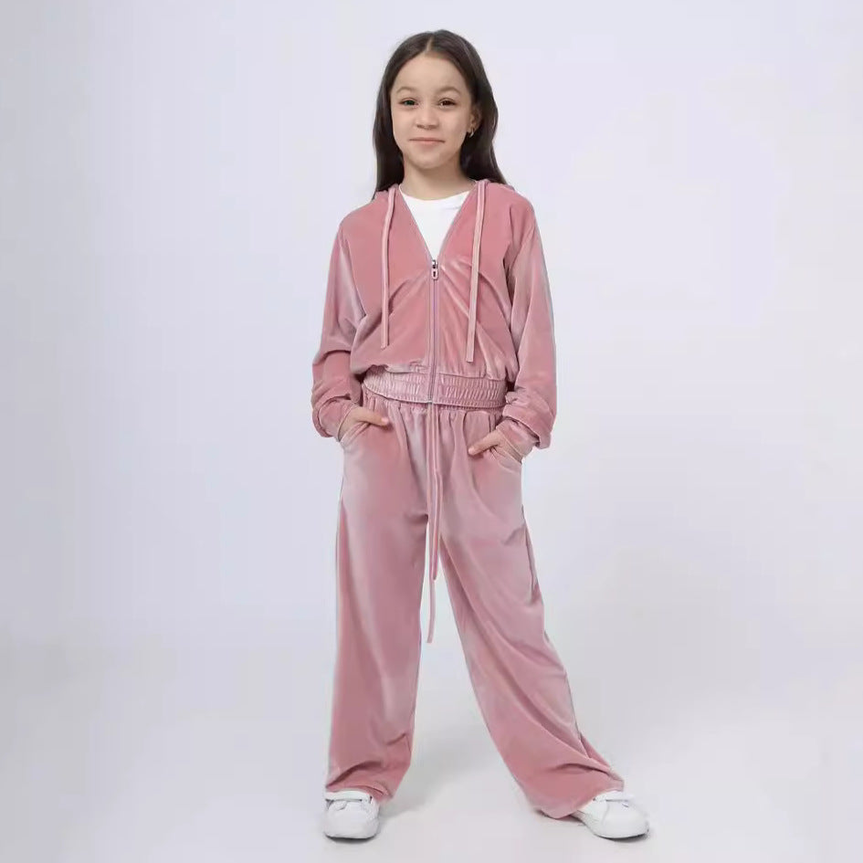 Levoire | Confortable ensemble de sport pour filles en chapeau en velours et sweat-shirt