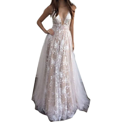 Levoire | Robe de soirée dos nu en dentelle glamour à décolleté profond