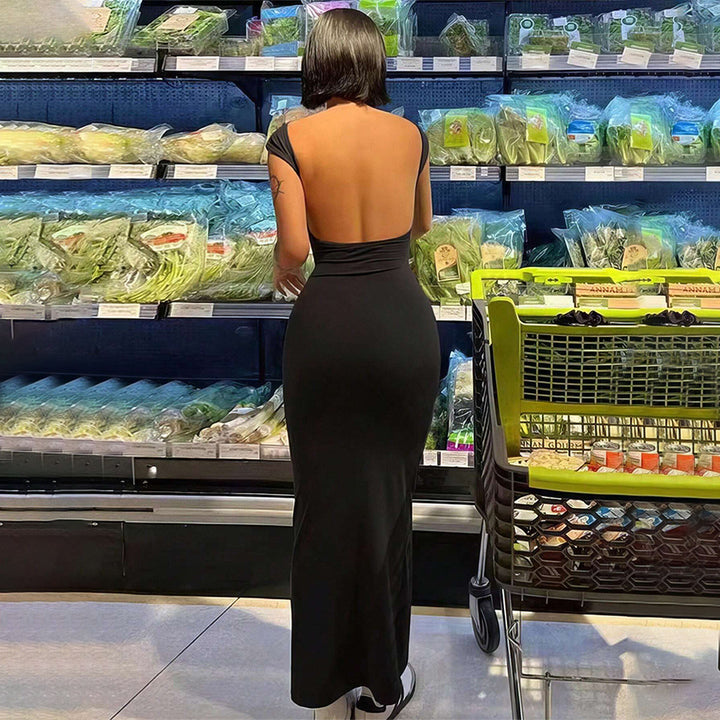 Robe maxi pour femmes avec découpe élégante au dos et silhouette près du corps Levoire