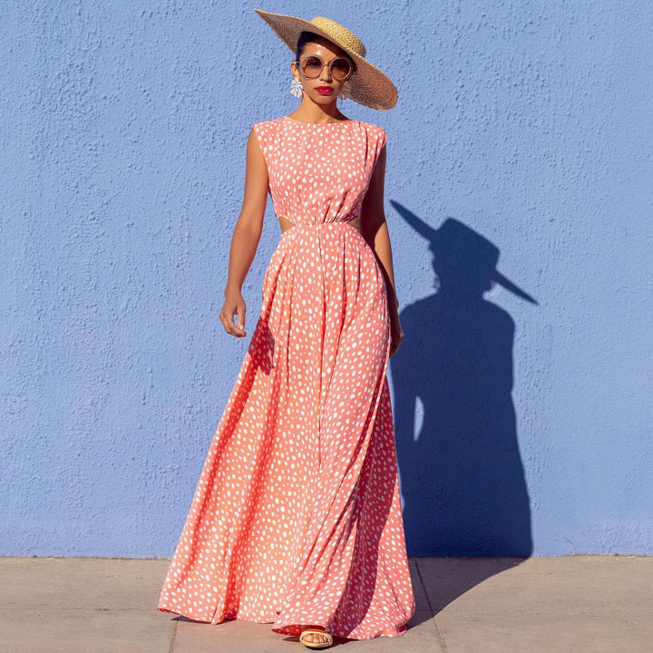 Robe maxi pour femmes avec une coupe élégante, longueur sol et découpe latérale Levoire