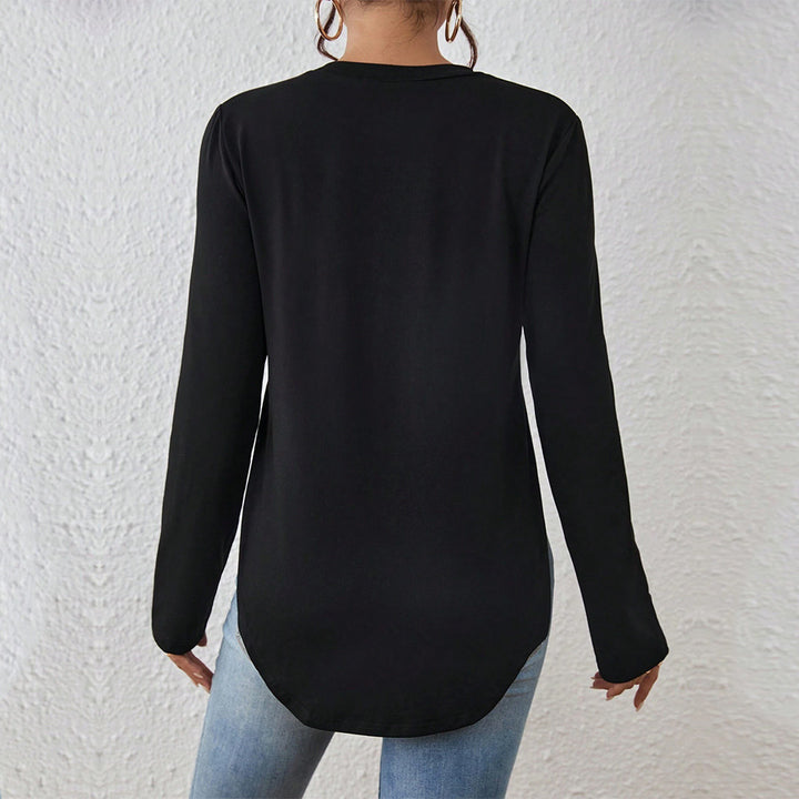 Chemisier à manches longues pour femmes avec des détails découpés tendance et une coupe confortable Levoire