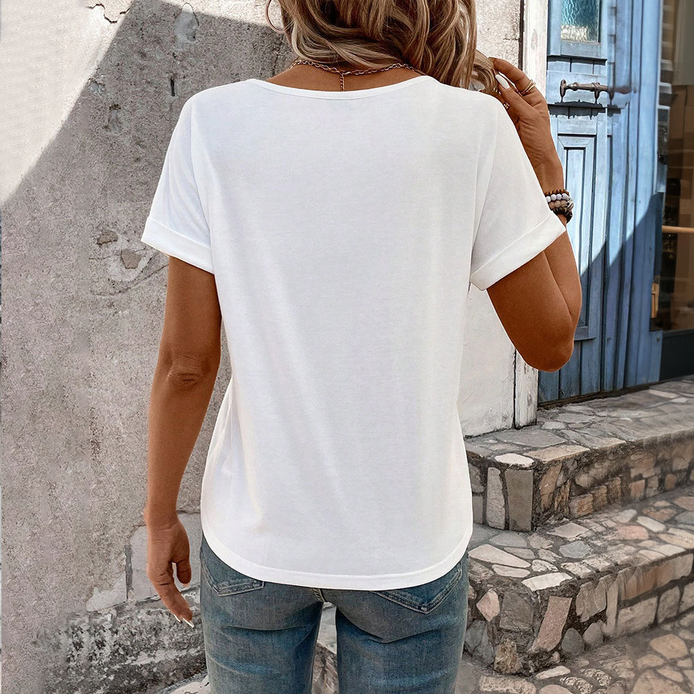 T-shirt femme col en V avec des détails découpés à la mode Levoire