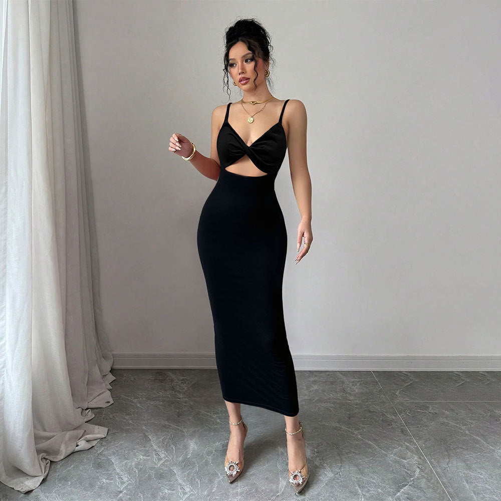 Robe midi ajustée pour femmes avec découpe élégante et fines bretelles spaghetti Levoire