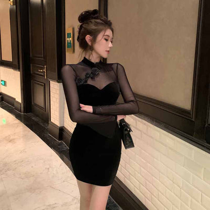 Levoire | Robe bodycon slim fit en velours luxueux