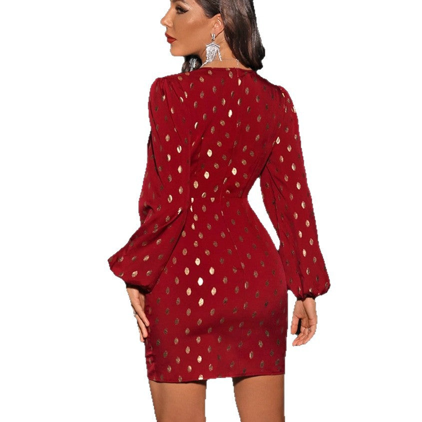 Robe de cocktail élégante pour femmes avec des accents métalliques et un design décontracté à enrouler Levoire